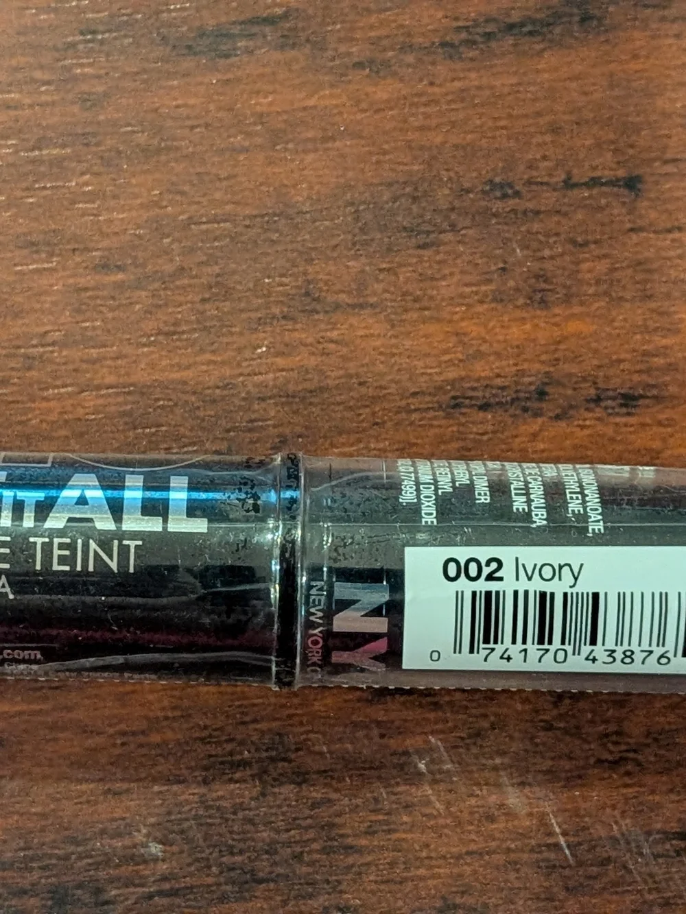 🦋 NYC Gel It All Foundation Stick - 002 Ivory